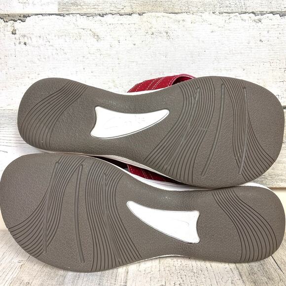 Clarks Womens 11 Red Leather Slip-On Cloudsteppers Brinkley Keely Sandals Shoes - Picture 7 of 8